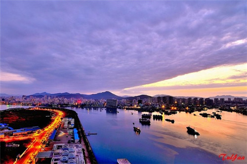 欢辣季重庆小面