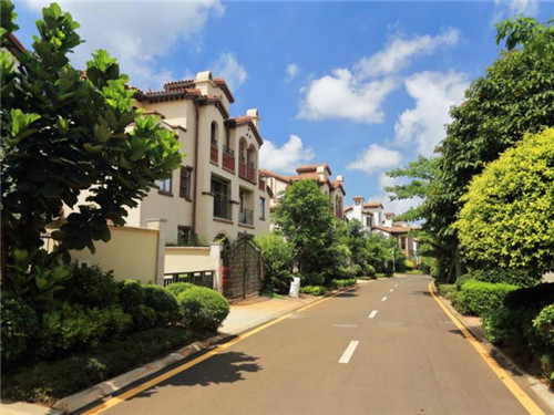 什么叫城市徒步旅游景点（城市徒步旅行需要准备什么）